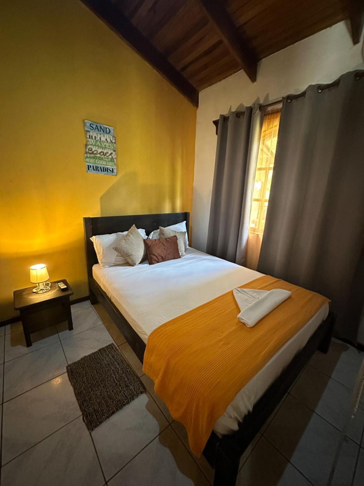 Hotel Colibri Nationalpark Nationalpark Manuel Antonio Exterior foto